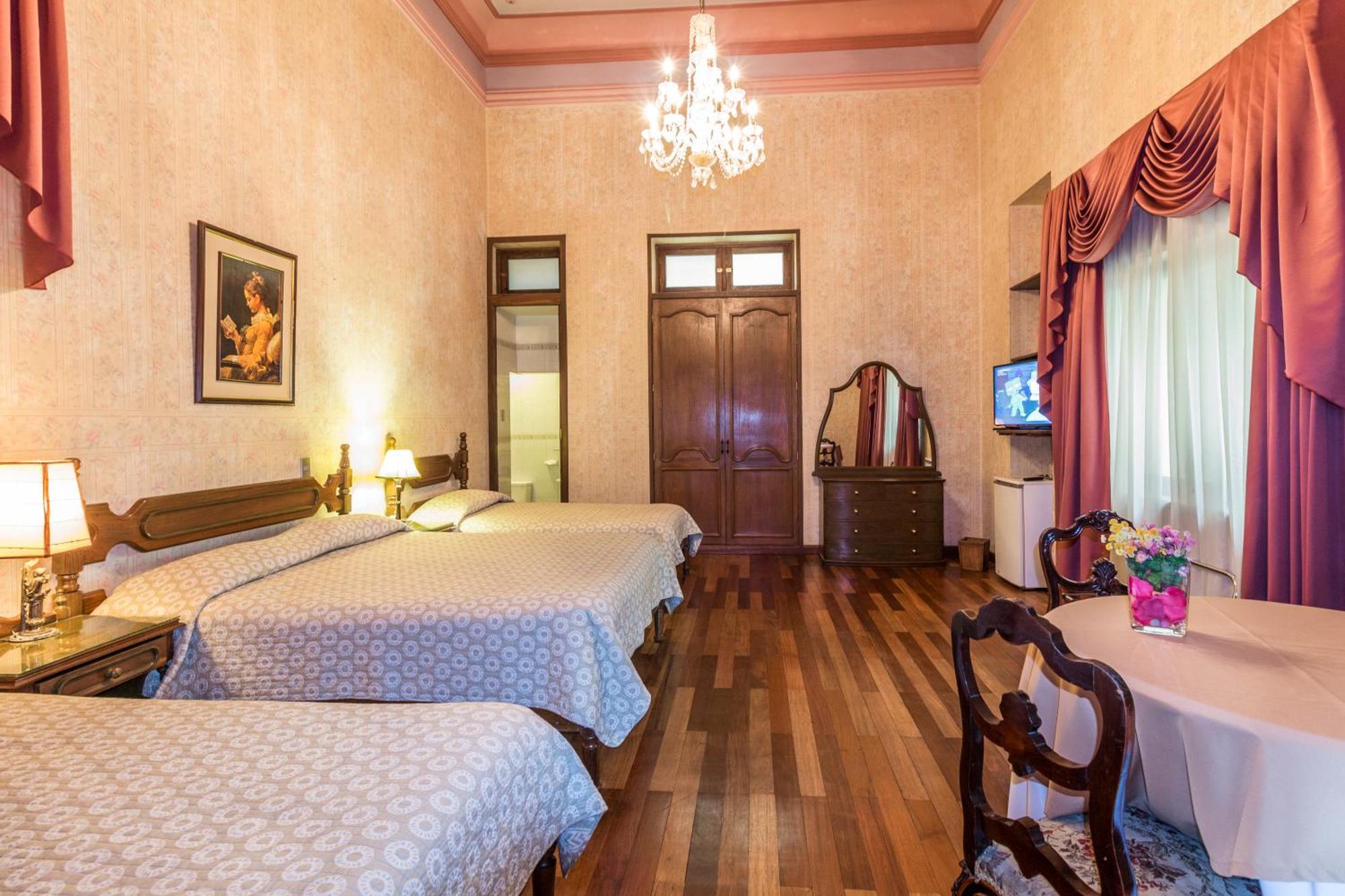 Capital Plaza Hotel Sucre Eksteriør bilde
